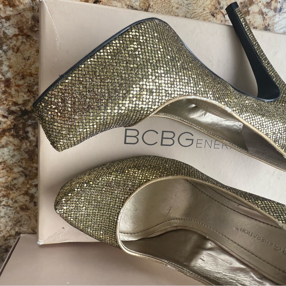 BCBGeneration Gold Heels High Stiletto & Glittery Texture - NEW in box Size 6.5 - Picture 6 of 11